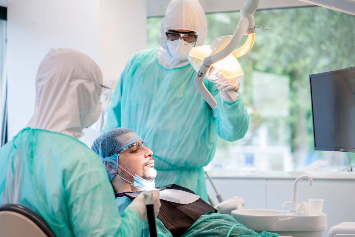 white-clinic-servicos-8 White Clinic serviços Endodontia Endodontics