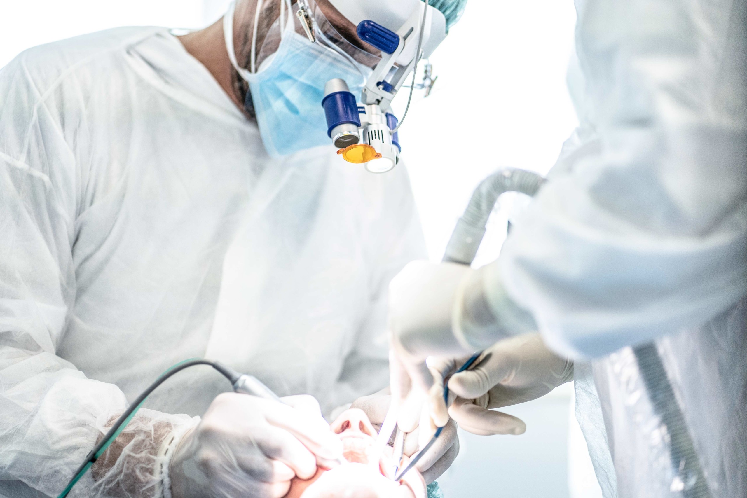 white-clinic-work-with-us-slow-dentistry