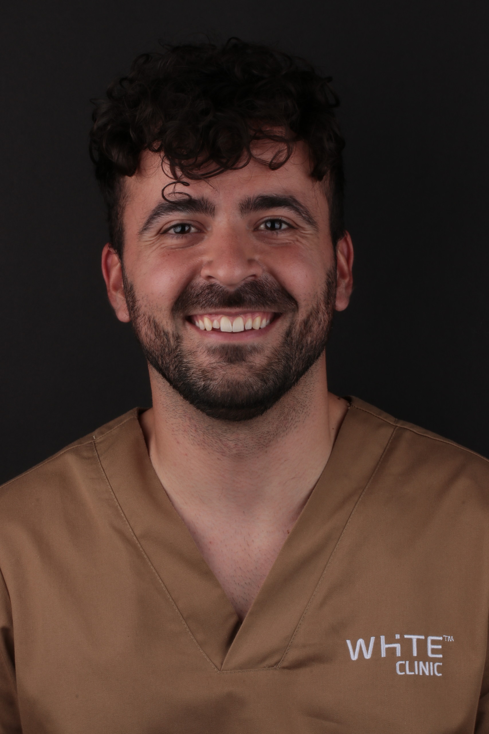 Dr. Gonçalo Moreira - Dental Hygienist